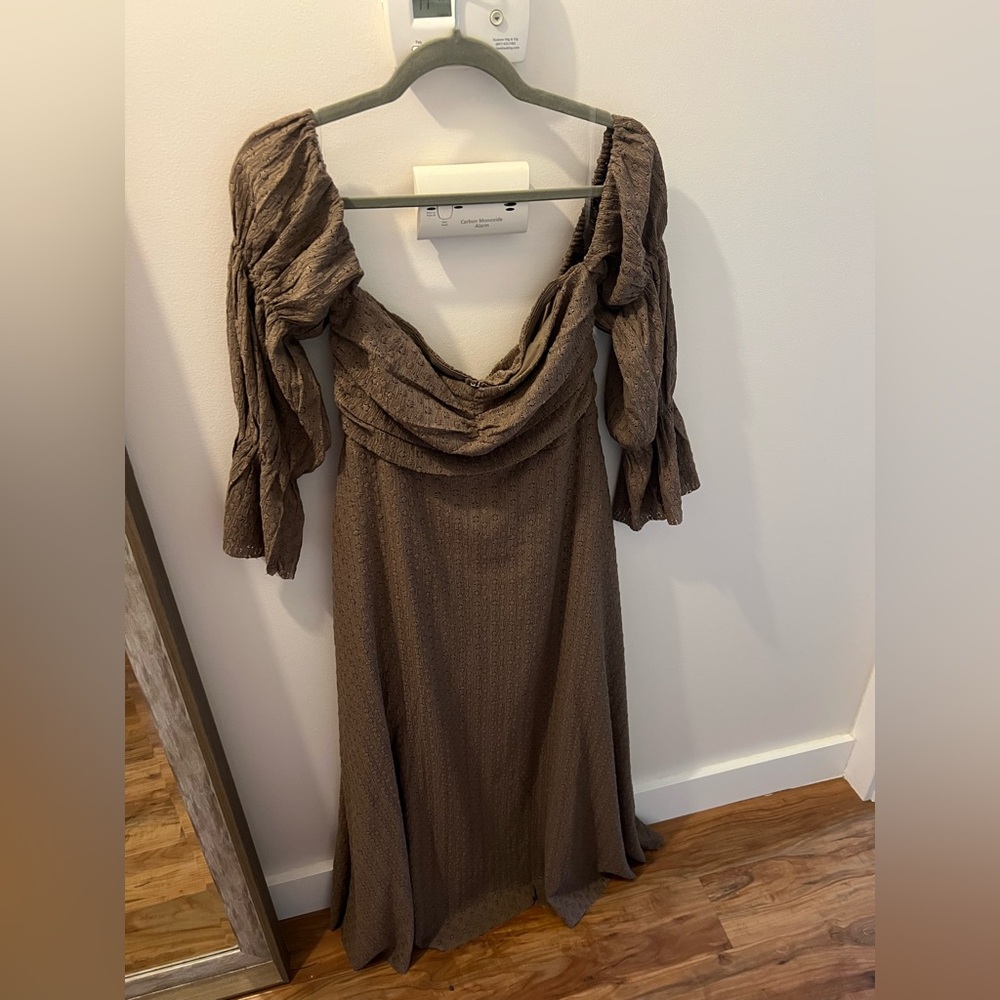 Worth Collection Bump Friendly Tiered Sleeve Dress